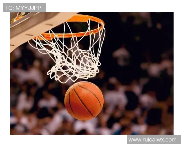 武汉篮球队耐力变革引发热议球迷期待新赛季的精彩表现与突破